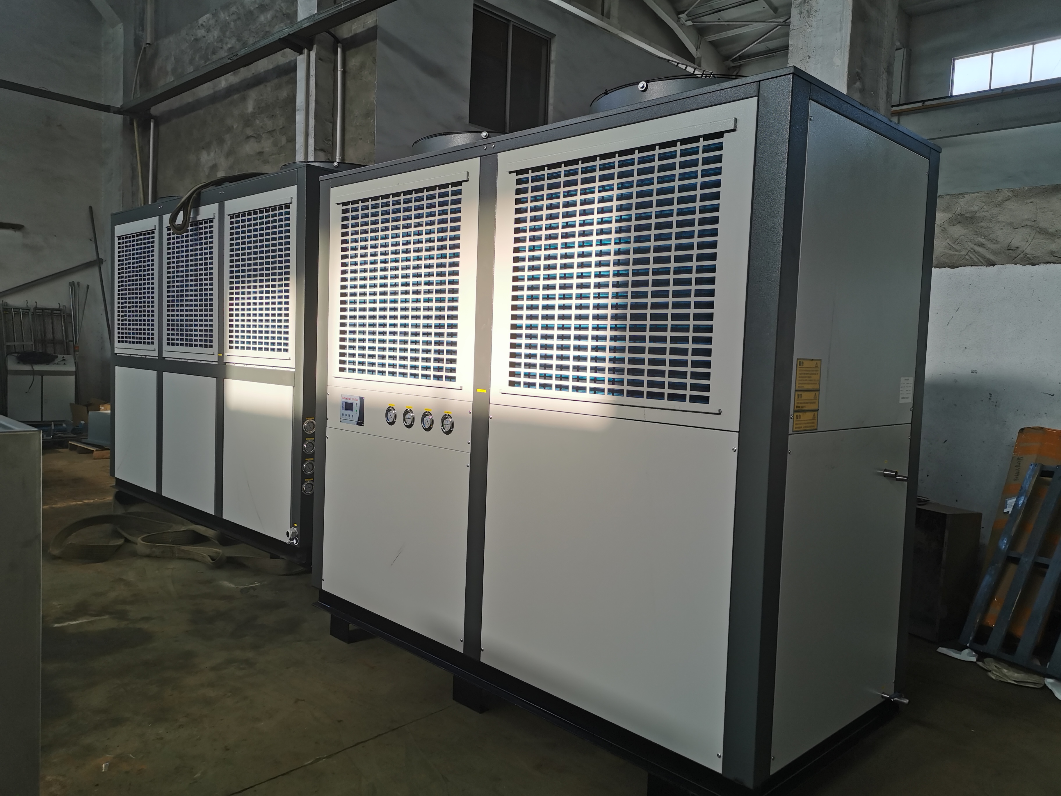 Industrial water chiller